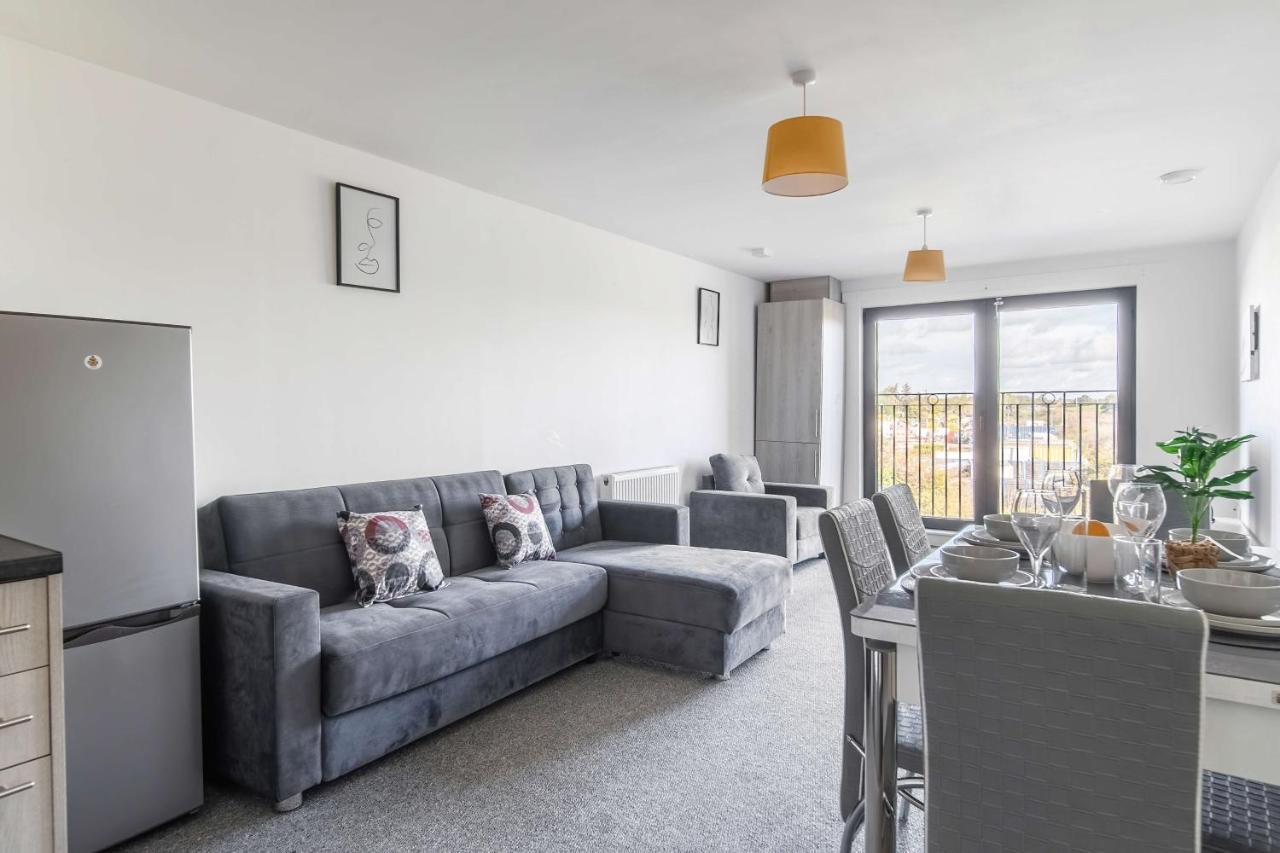 Livestay-New Private Apartment Building Minutes From Heathrow Σλόουθ Εξωτερικό φωτογραφία