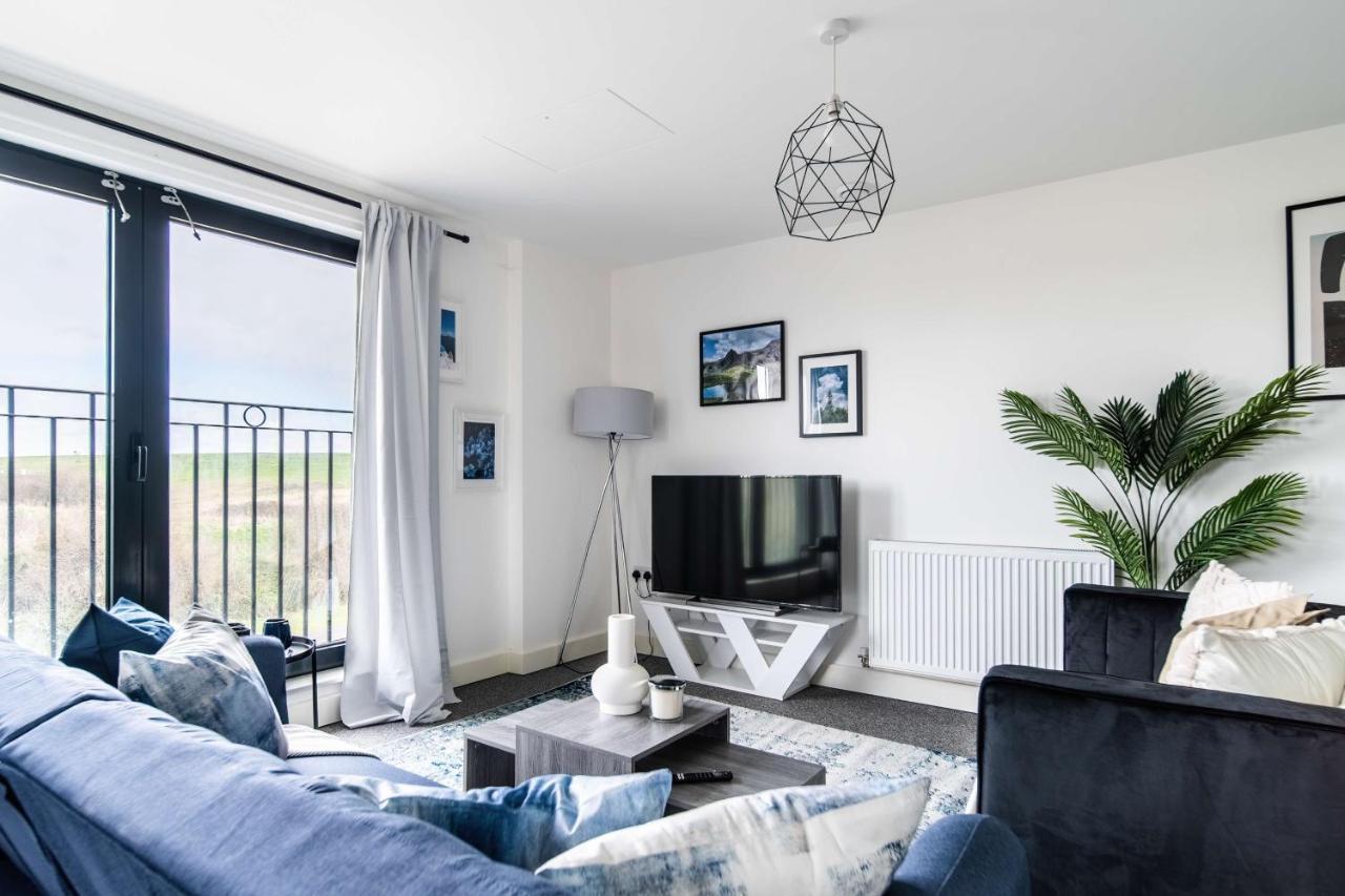 Livestay-New Private Apartment Building Minutes From Heathrow Σλόουθ Εξωτερικό φωτογραφία