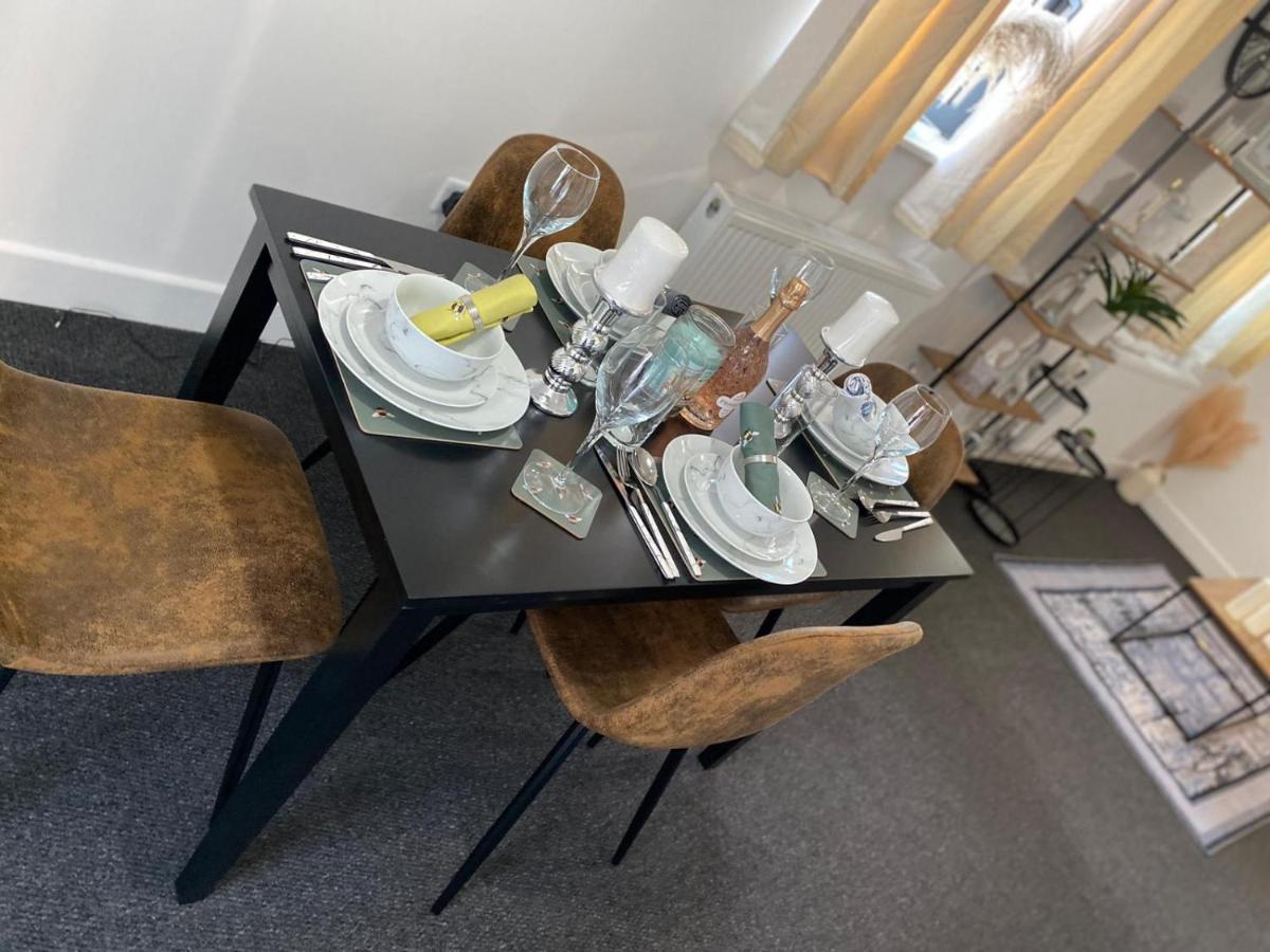 Livestay-New Private Apartment Building Minutes From Heathrow Σλόουθ Εξωτερικό φωτογραφία