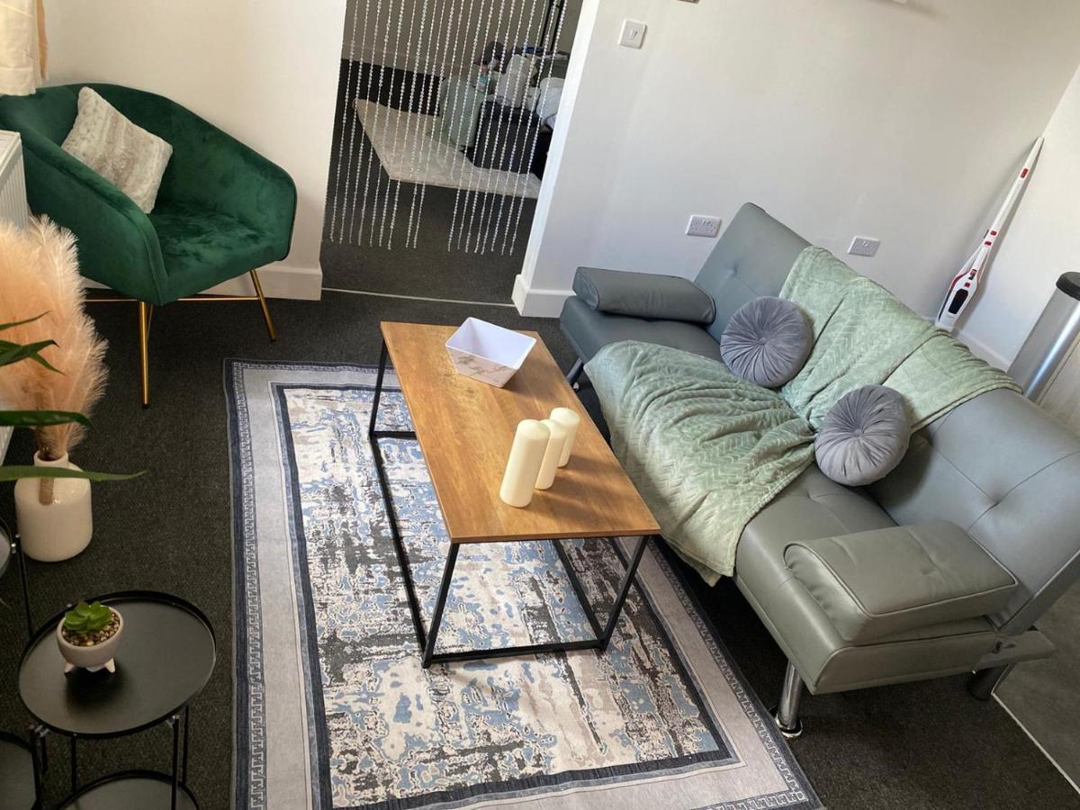 Livestay-New Private Apartment Building Minutes From Heathrow Σλόουθ Εξωτερικό φωτογραφία
