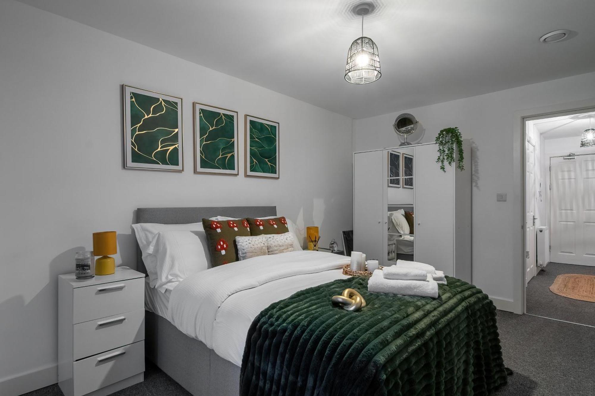 Livestay-New Private Apartment Building Minutes From Heathrow Σλόουθ Εξωτερικό φωτογραφία